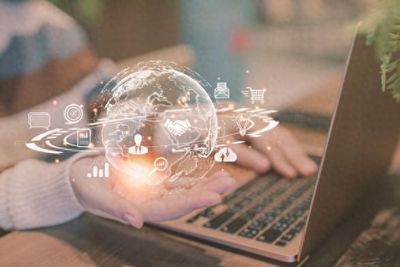 蘋果高管 聚焦現(xiàn)實(shí)，對(duì)通用人工智能（AGI）開發(fā)持謹(jǐn)慎態(tài)度